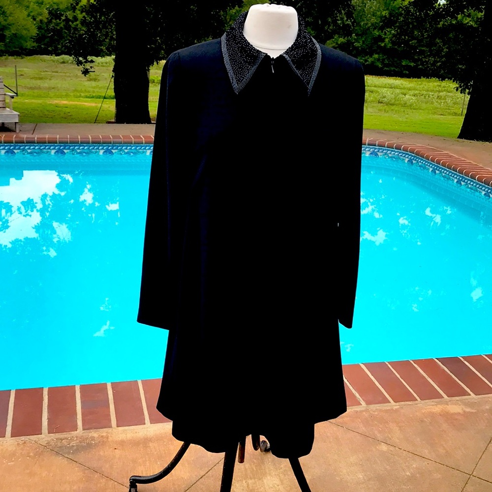 Retro Evan Picone Black Dress, long sleeves, shoulder pads, 80’s, vintage, Sz.6